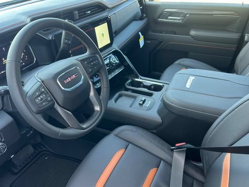 New 2026 GMC Sierra 2500 AT4 w/ AT4 Premium Plus Package AWD/4WD image 7