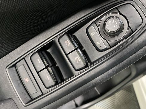 Used 2023 Subaru Forester Premium AWD/4WD image 19
