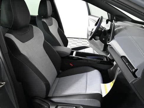 New 2026 Volkswagen ID.4 Pro image 14