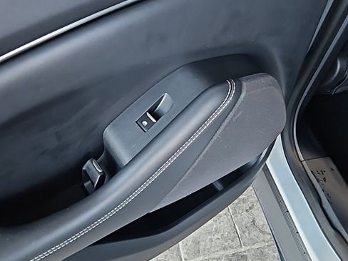 Used 2022 Ford Mustang Mach-E Select image 20