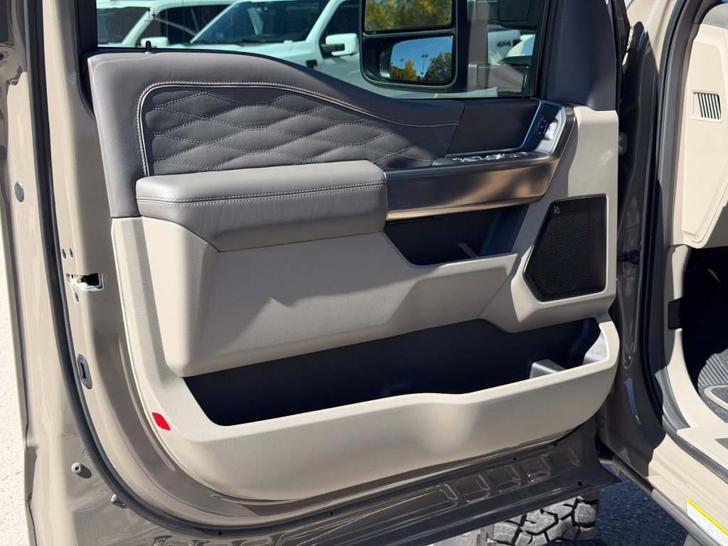 Used 2026 Ford F450 Platinum w/ Platinum Plus Package AWD/4WD image 17