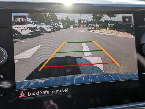 Used 2022 Volkswagen Taos SEL image 24