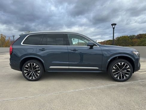 New 2026 Volvo XC90 B6 Ultra w/ Protection Package image 8