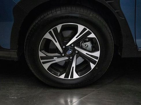 Used 2024 Subaru Crosstrek 2.0i Premium image 8