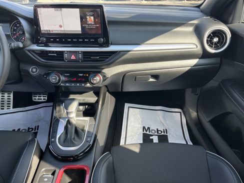 Used 2024 Kia Forte GT-Line image 13