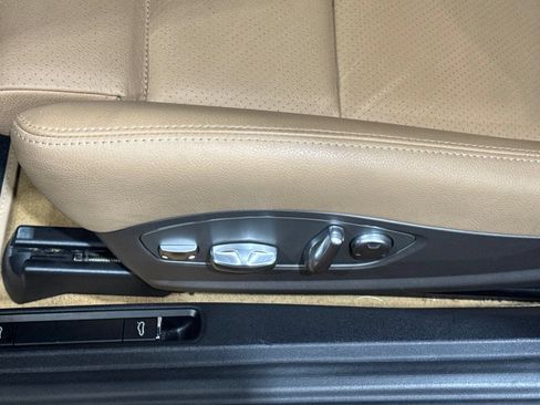 Used 2015 Porsche Boxster RWD image 23