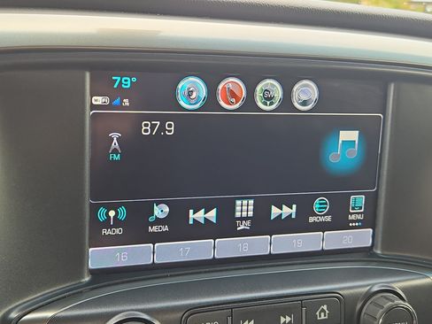 Used 2018 Chevrolet Silverado 1500 LT w/ All Star Edition AWD/4WD image 30