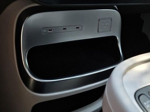 New 2026 Hyundai Ioniq 9 SEL image 26