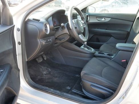 Used 2020 Kia Forte LXS image 12