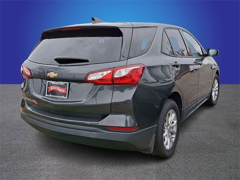 Used 2019 Chevrolet Equinox LS w/ LS Convenience Package image 7