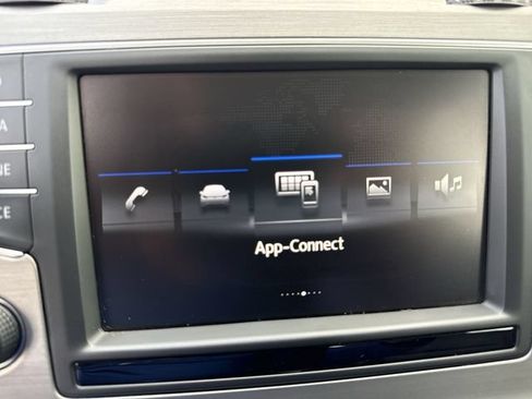 Used 2017 Volkswagen Golf Wolfsburg Edition FWD image 18