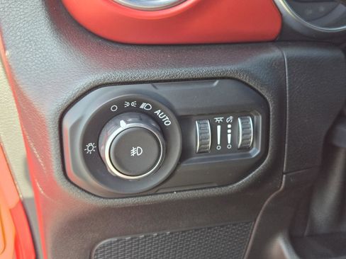 Certified 2021 Jeep Wrangler Unlimited Rubicon image 20