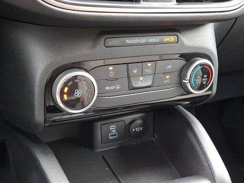 Used 2022 Ford Escape SE AWD/4WD image 18