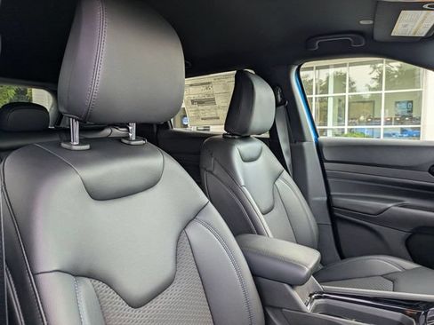 New 2026 Jeep Compass Latitude AWD/4WD image 34