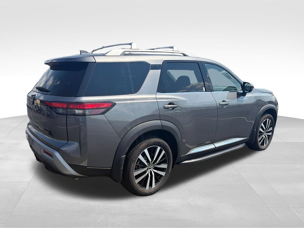 Used 2023 Nissan Pathfinder Platinum w/ Lighting Package (N93) AWD/4WD image 6
