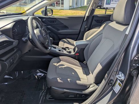 Used 2025 Subaru Crosstrek 2.5i Premium AWD/4WD image 17