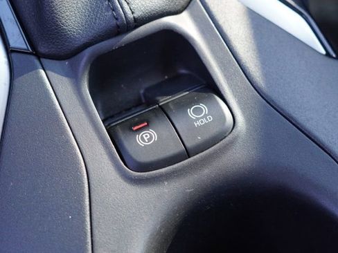 Certified 2023 Toyota Corolla Cross LE AWD/4WD image 31