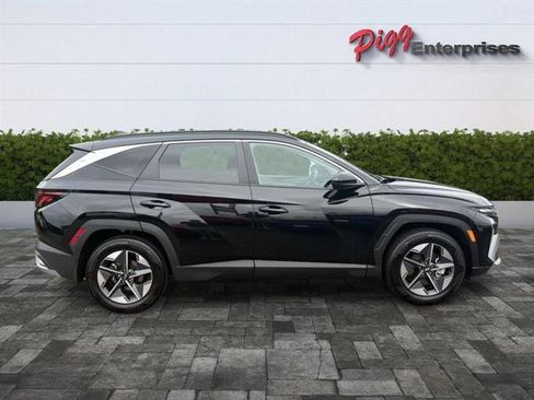 Used 2025 Hyundai Tucson SEL FWD image 7