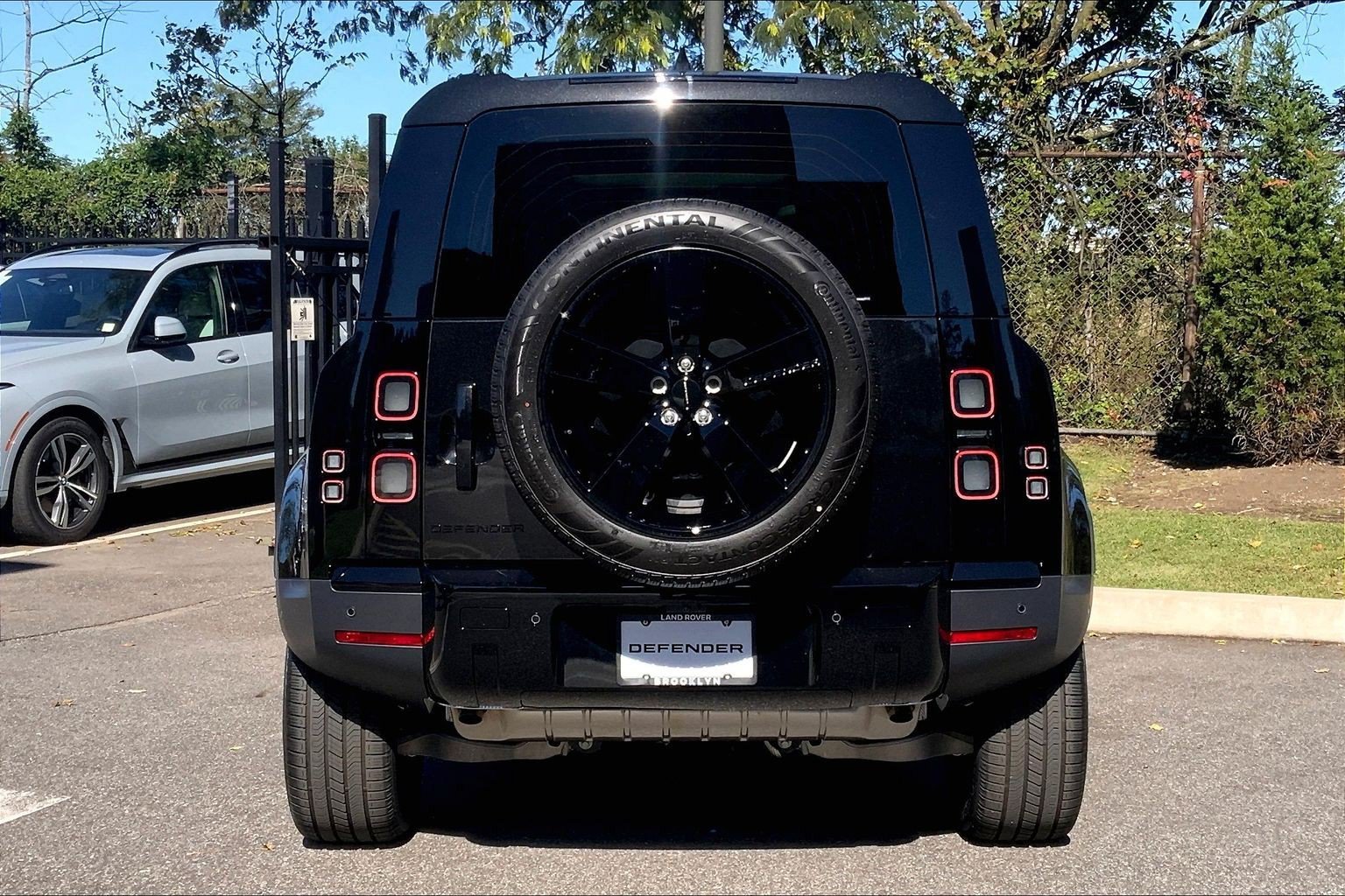 New 2026 Land Rover Defender 110 S AWD/4WD image 4