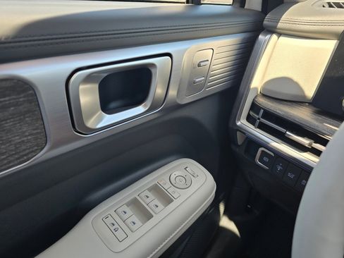 New 2026 Hyundai Santa Fe Limited FWD image 22