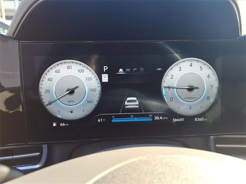 Certified 2025 Hyundai Elantra SEL image 15