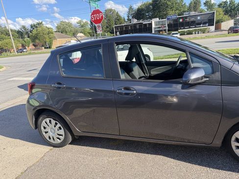 Used 2016 Toyota Yaris L FWD image 13