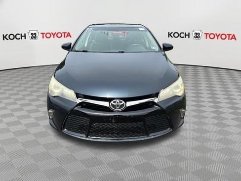 Used 2015 Toyota Camry XSE w/ Moonroof Package FWD image 2