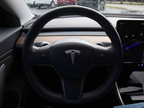 Used 2019 Tesla Model 3 Standard Range Plus RWD image 15