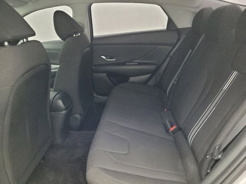 Used 2023 Hyundai Elantra SEL w/ Convenience Package FWD image 18