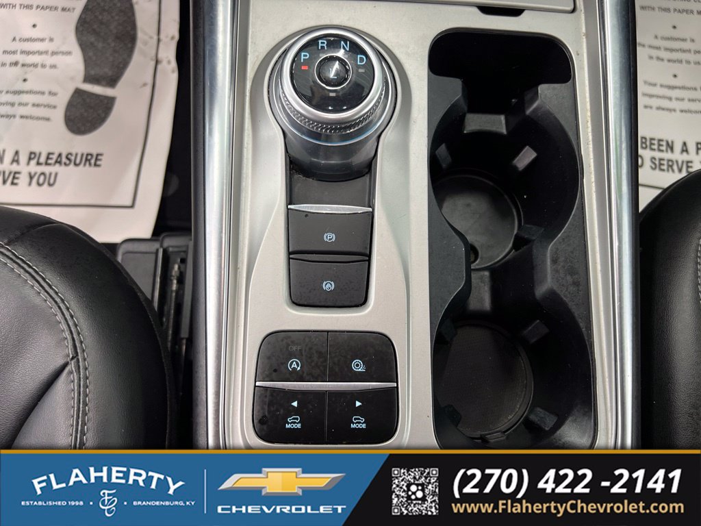 Used 2024 Ford Explorer XLT w/ Equipment Group 202A RWD image 31