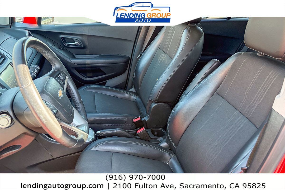 Used 2016 Chevrolet Trax LT w/ LT Convenience Package FWD image 16