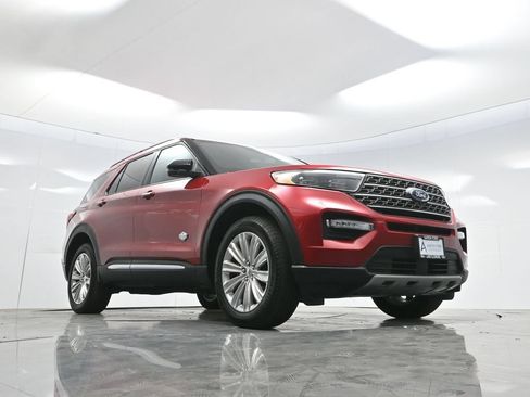 Used 2024 Ford Explorer King Ranch w/ Technology Package AWD/4WD image 63