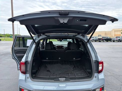 Certified 2024 Honda Passport Black Edition image 22
