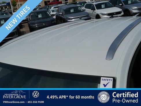 Certified 2023 Volkswagen Atlas Cross Sport SE AWD/4WD image 11