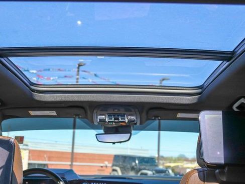 New 2026 Chevrolet Tahoe High Country AWD/4WD image 12