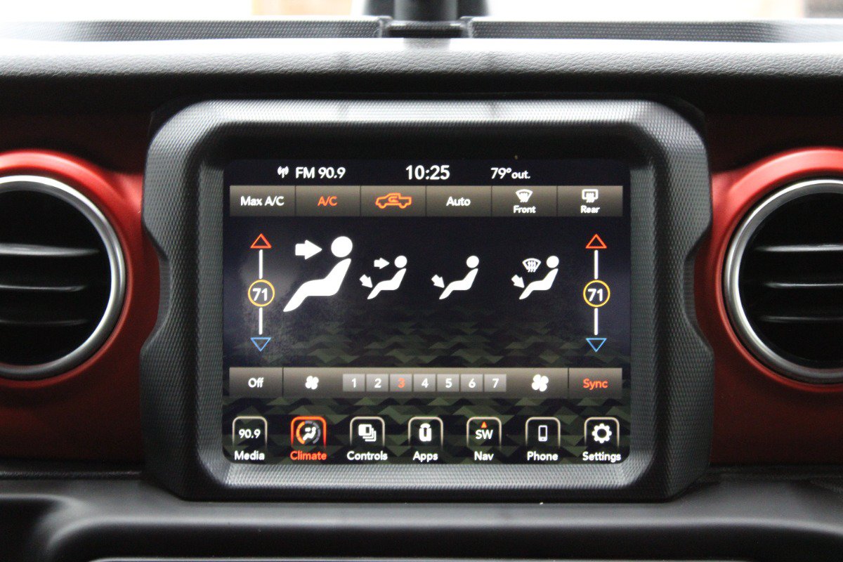 Used 2020 Jeep Gladiator Rubicon AWD/4WD image 22