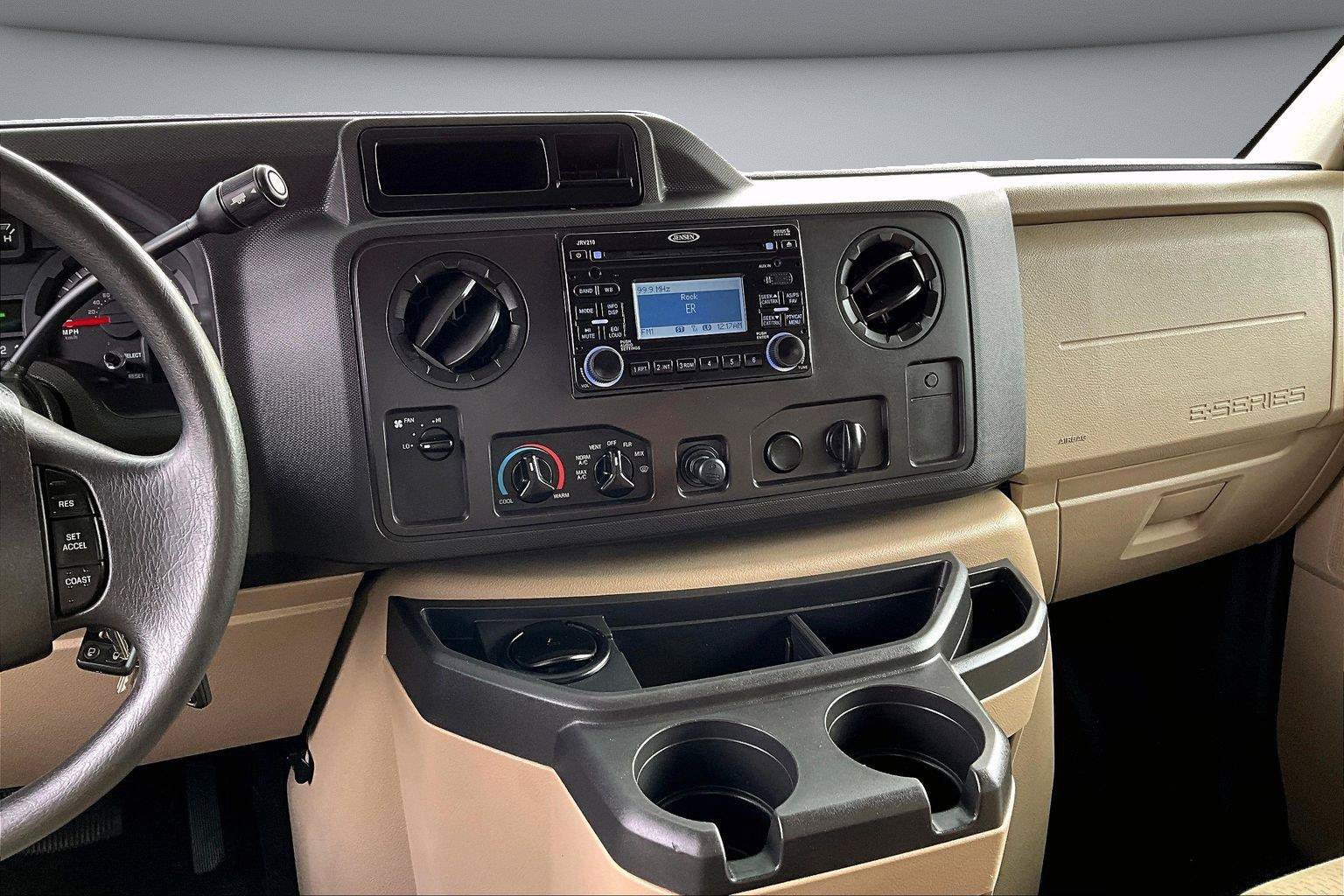 Used 2011 Ford E-350 and Econoline 350 Super Duty w/ Motorhome Prep Pkg RWD image 10
