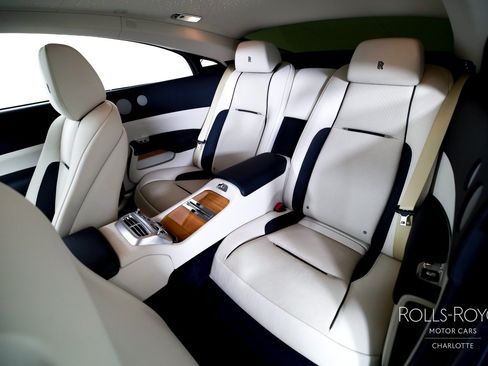 Certified 2019 Rolls-Royce Wraith RWD image 17