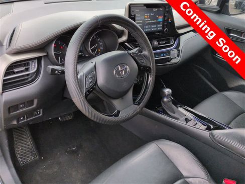 Used 2021 Toyota C-HR Limited image 2