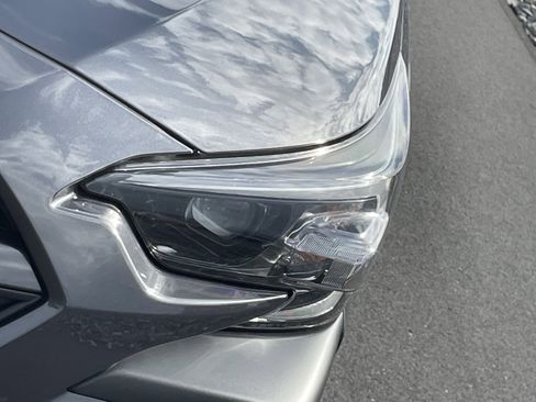Certified 2025 Subaru Outback Limited AWD/4WD image 10