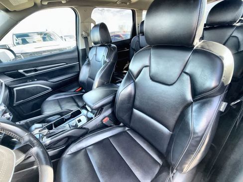 Used 2023 Kia Telluride S w/ S Sunroof Package image 11