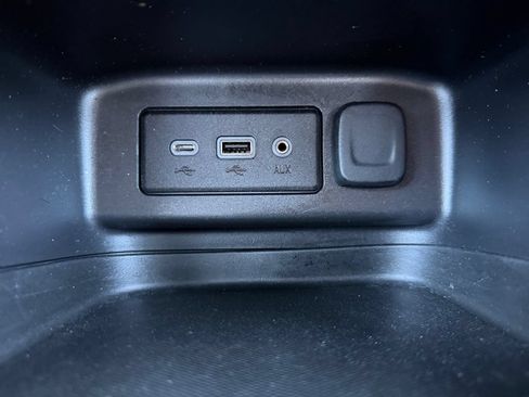 Used 2019 Chevrolet Equinox LT AWD/4WD image 30
