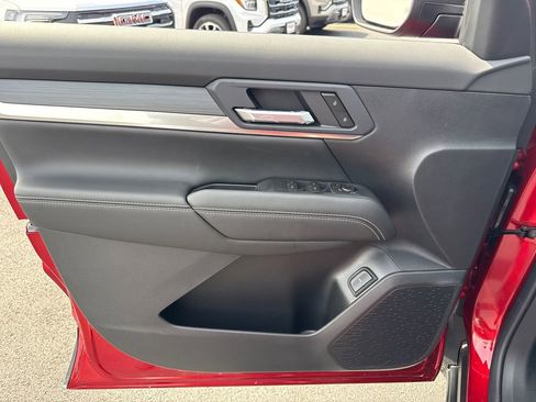 New 2026 GMC Terrain Elevation w/ Elevation Premium Package AWD/4WD image 15