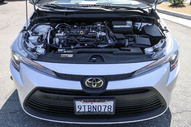 Used 2025 Toyota Corolla LE FWD image 32