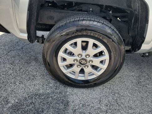 Certified 2024 Toyota Tacoma SR AWD/4WD image 30