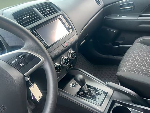 Used 2024 Mitsubishi Outlander Sport AWD image 12