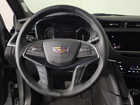 Used 2025 Cadillac XT5 Premium Luxury AWD/4WD image 10