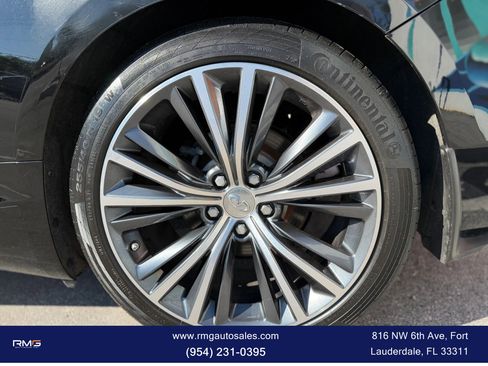 Used 2019 INFINITI Q60 3.0t Luxe w/ Essential Package AWD/4WD image 11