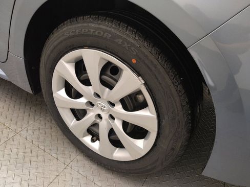 Used 2022 Toyota Corolla LE image 31