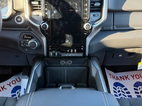 New 2026 RAM 1500 Big Horn AWD/4WD image 12